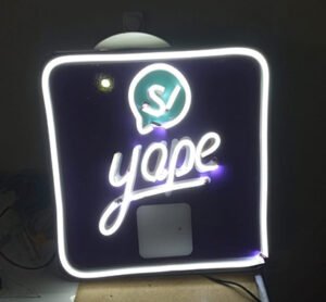 AVISO ACRILICO YAPE CON LUZ LED